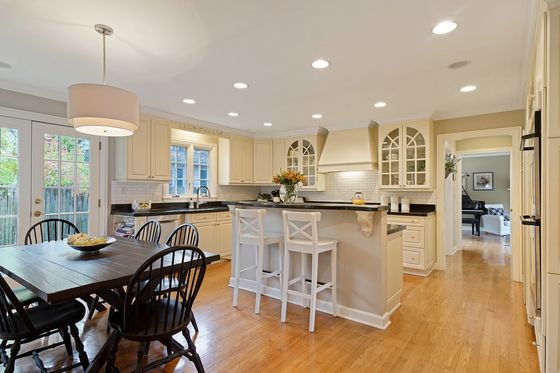 Photo 3 by Andrew Harris for Real estate