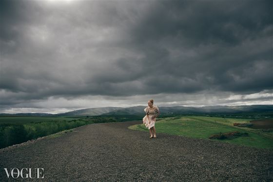 Photo 1 by Alecia Lindsay Photography for Tear Sheets