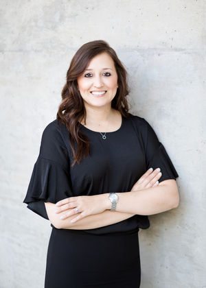 Photo 6 by Jennmark Photography for Professional Headshots