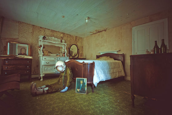 Photo 24 by Karen Jerzyk for The Lonely Astronaut