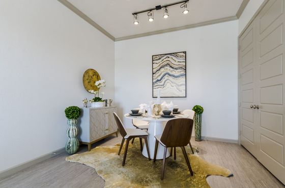 Photo 2 by Metroplex360 for Luxury 1 Bedroom Apartment