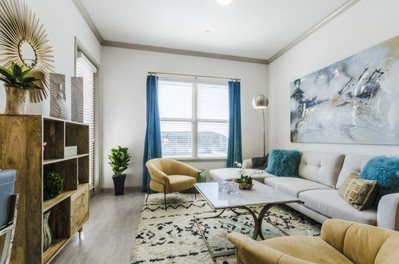 Photo 4 by Metroplex360 for Luxury 1 Bedroom Apartment
