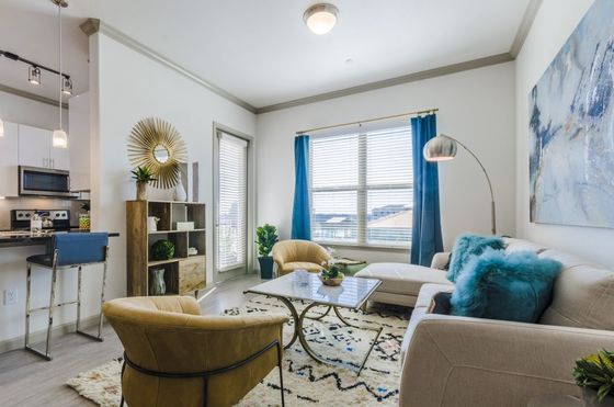 Photo 5 by Metroplex360 for Luxury 1 Bedroom Apartment