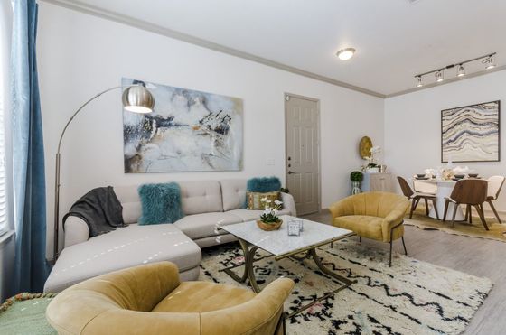 Photo 6 by Metroplex360 for Luxury 1 Bedroom Apartment