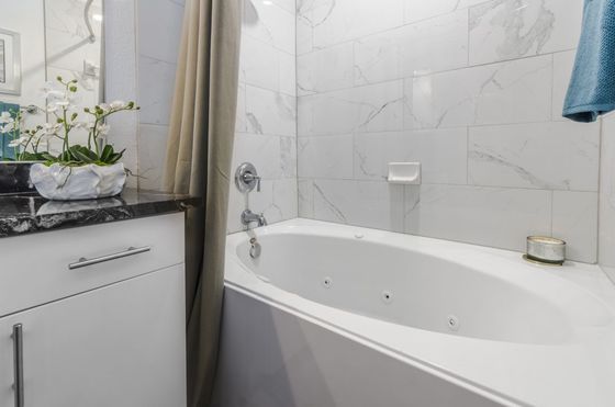 Photo 22 by Metroplex360 for Luxury 1 Bedroom Apartment
