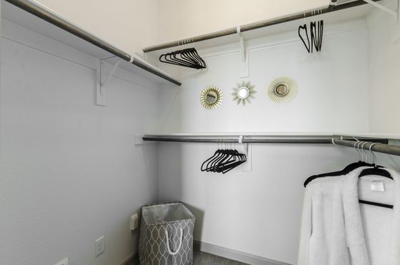 Photo 23 by Metroplex360 for Luxury 1 Bedroom Apartment