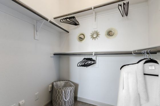 Photo 24 by Metroplex360 for Luxury 1 Bedroom Apartment