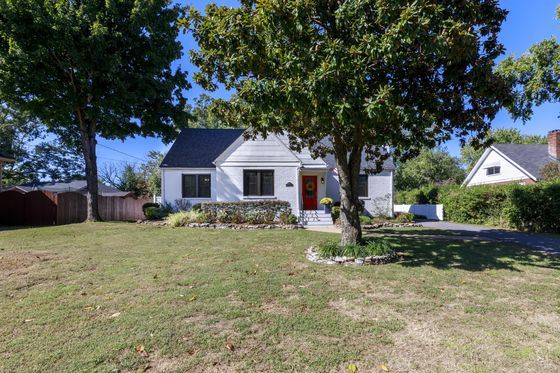 Photo 2 by Kayla Clark for HDR Exterior and Matterport Interior