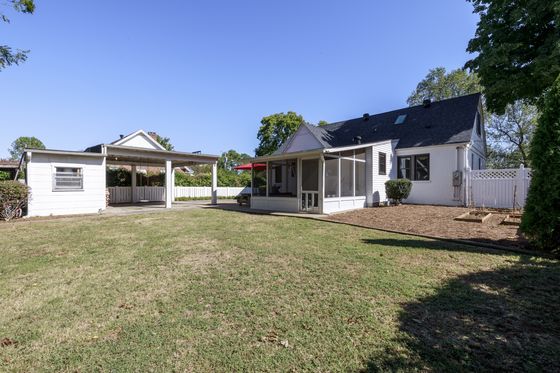 Photo 5 by Kayla Clark for HDR Exterior and Matterport Interior