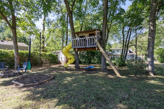 Photo 6 by Kayla Clark for HDR Exterior and Matterport Interior
