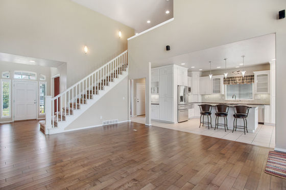Photo 3 by Grant Gillies for Residential Real Estate