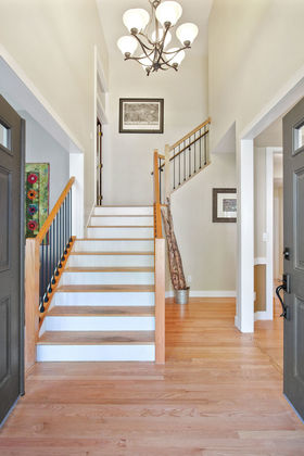 Photo 9 by Grant Gillies for Residential Real Estate