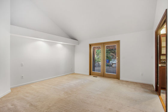 Photo 16 by Grant Gillies for Residential Real Estate