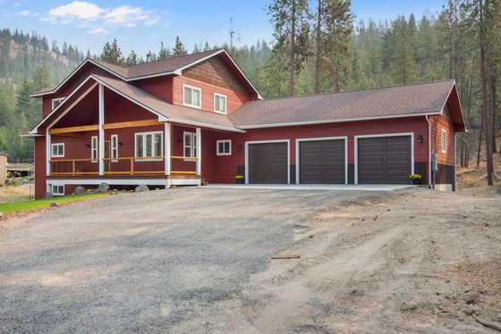 Photo 21 by Grant Gillies for Residential Real Estate