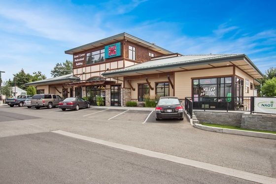 Photo 12 by Grant Gillies for Commercial Real Estate