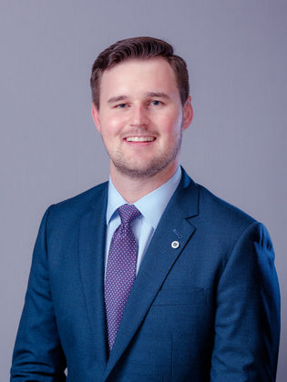 Photo 5 by Yang Yu for BMO Corporate Headshot