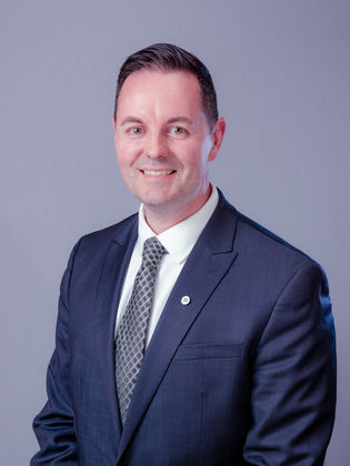 Photo 6 by Yang Yu for BMO Corporate Headshot