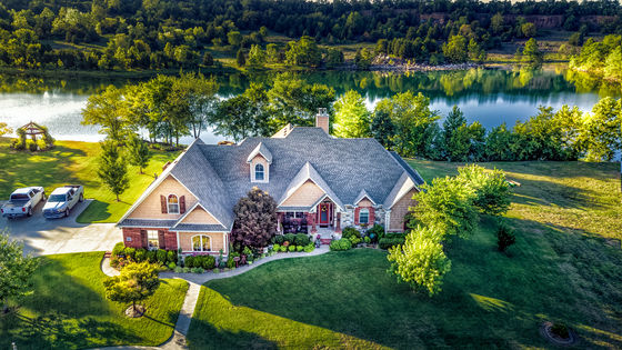 Photo 0 by Stephen Thetford for Real Estate Imaging