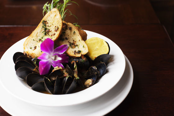 steamed mussels